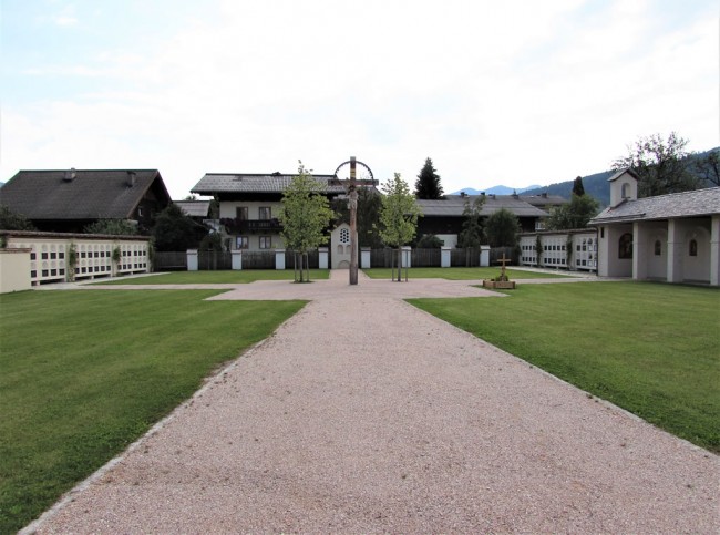 Urnenfriedhof in Altenmarkt - Holzbau Huber in Flachau